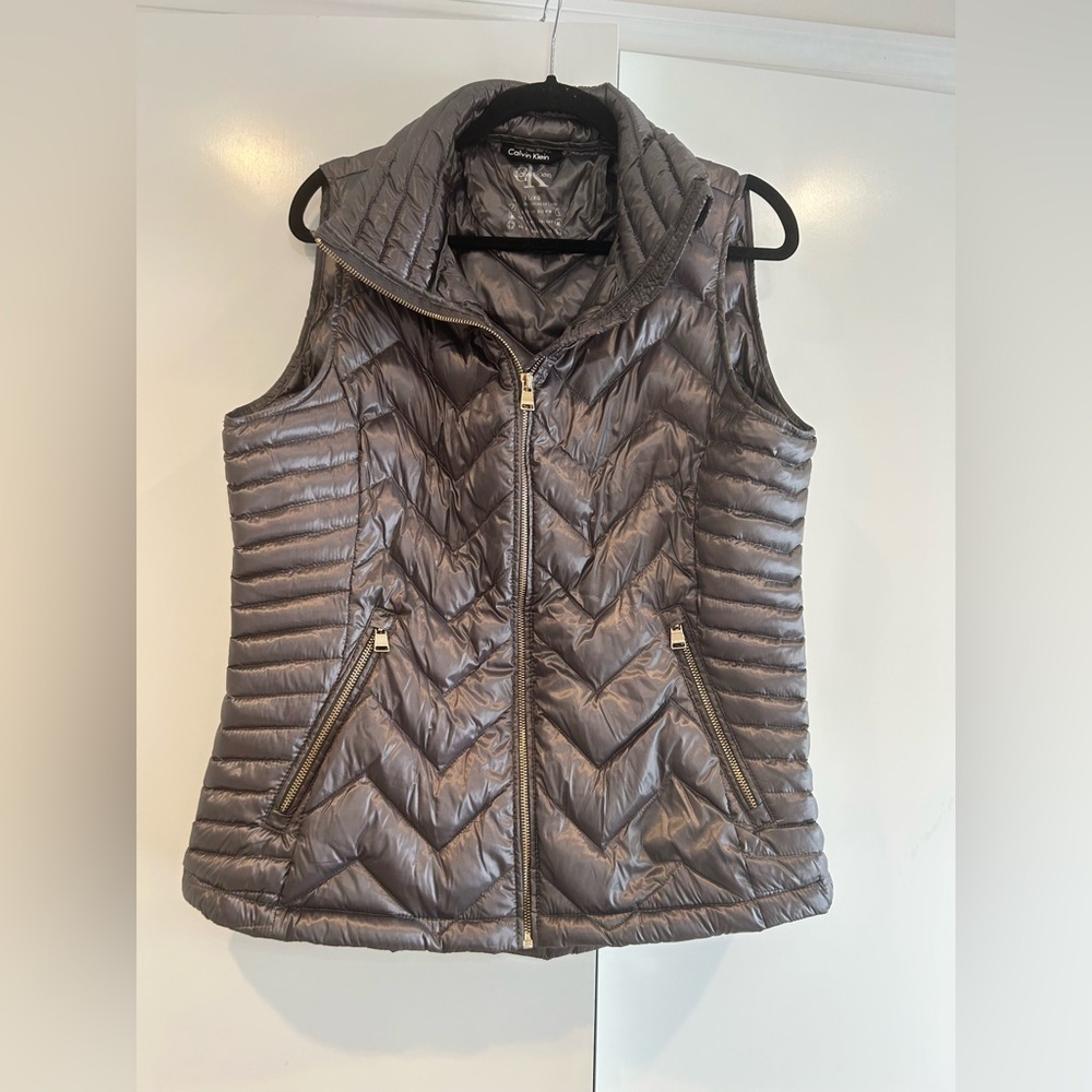 Calvin Klein Vest Women's XL Metallic Puffer Shiny Metal Zippers Down Filled - Picture 2 of 8
